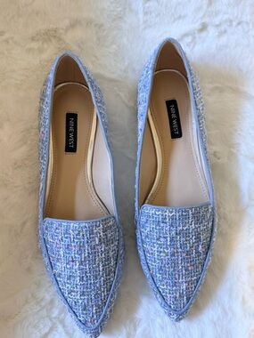 Nine West Abay flats featuring a pointed toe and tweed material Size 7